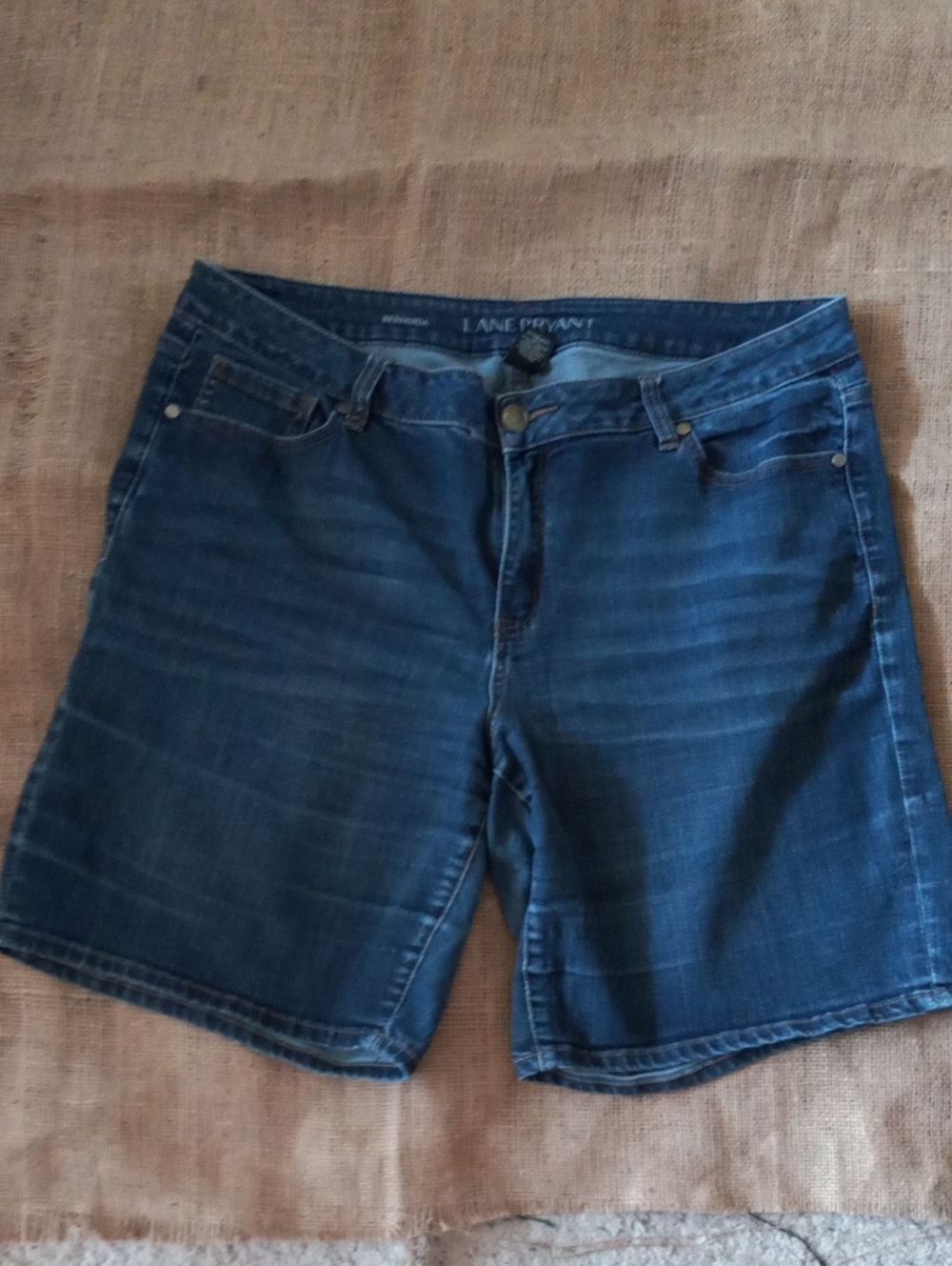 Lane Bryant Midwash Blue Denim Bermuda Shorts 18